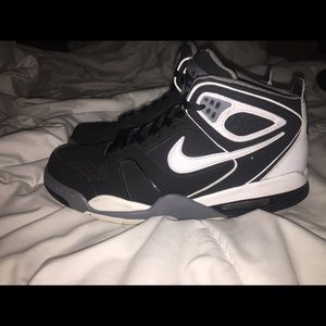 Men's Nike Flight Sneakers Size 10.5